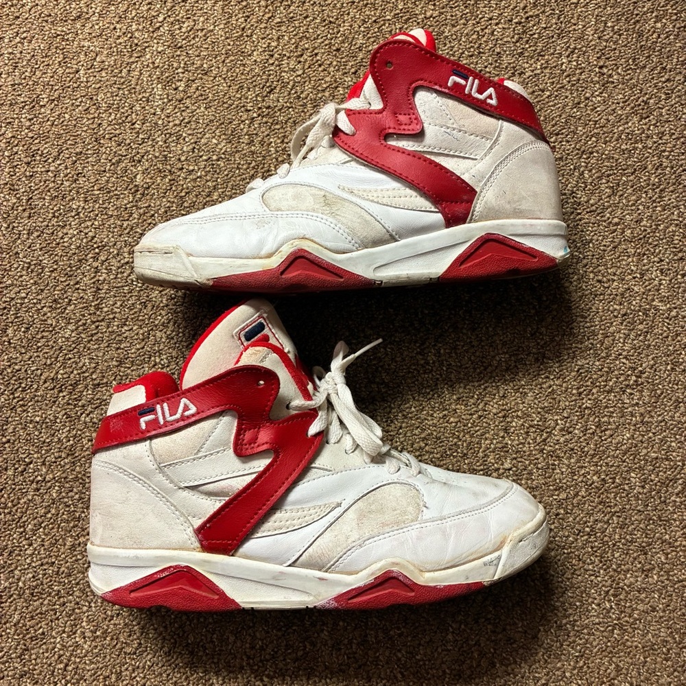 Fila Red and White Vintage Sneakers